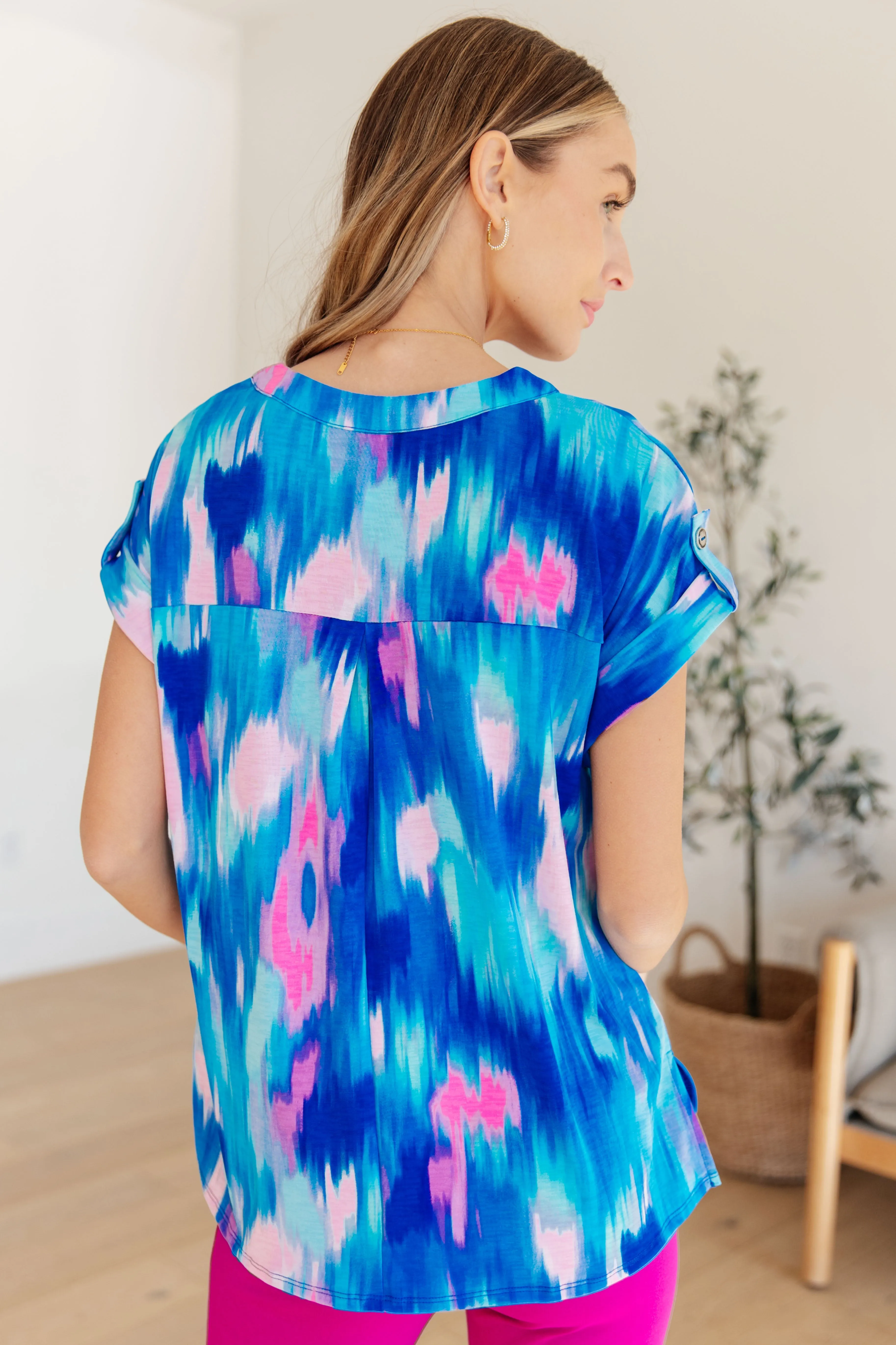 DEAR SCARLETT-  Lizzy Cap Sleeve Top in Royal Brush Strokes