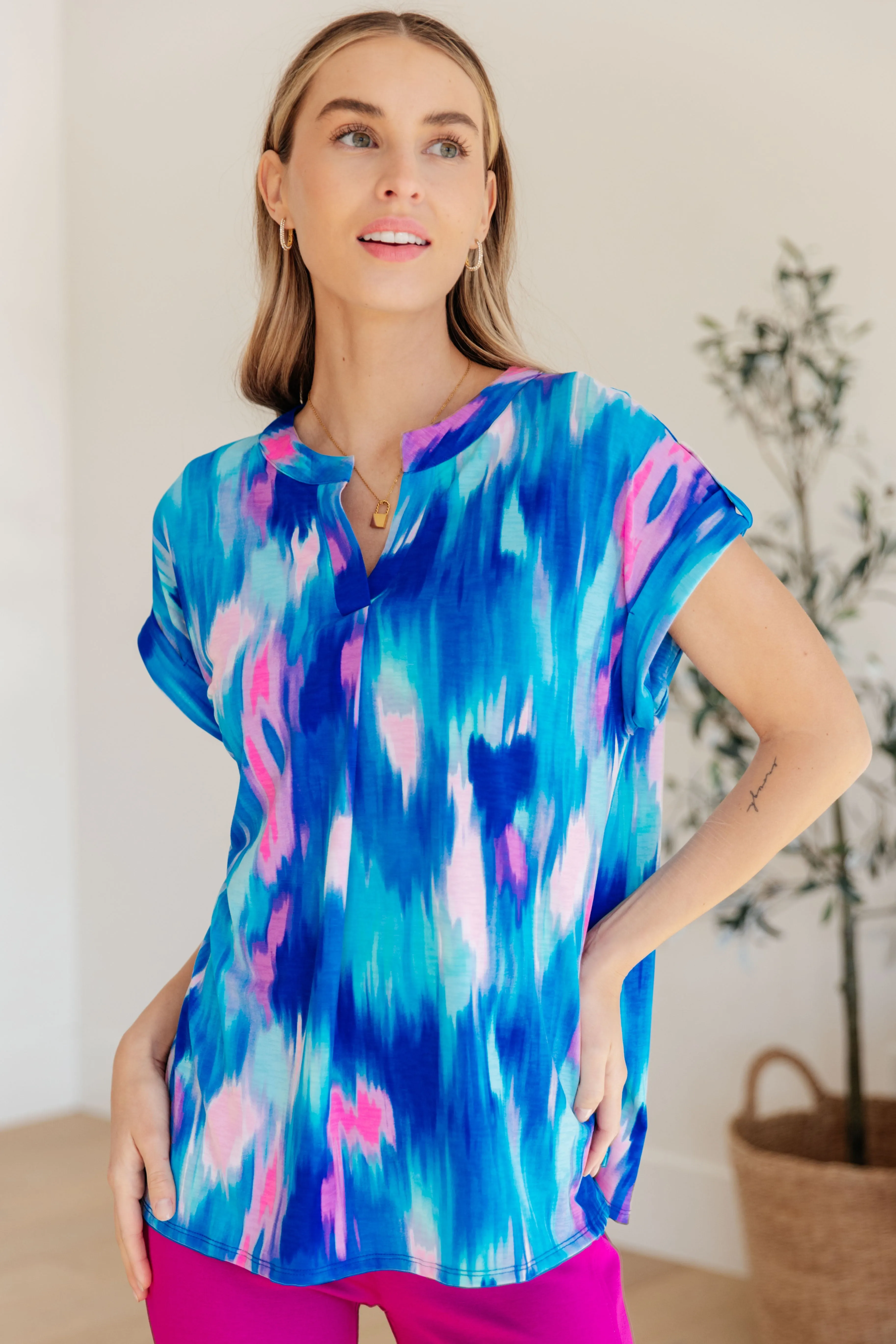 DEAR SCARLETT-  Lizzy Cap Sleeve Top in Royal Brush Strokes