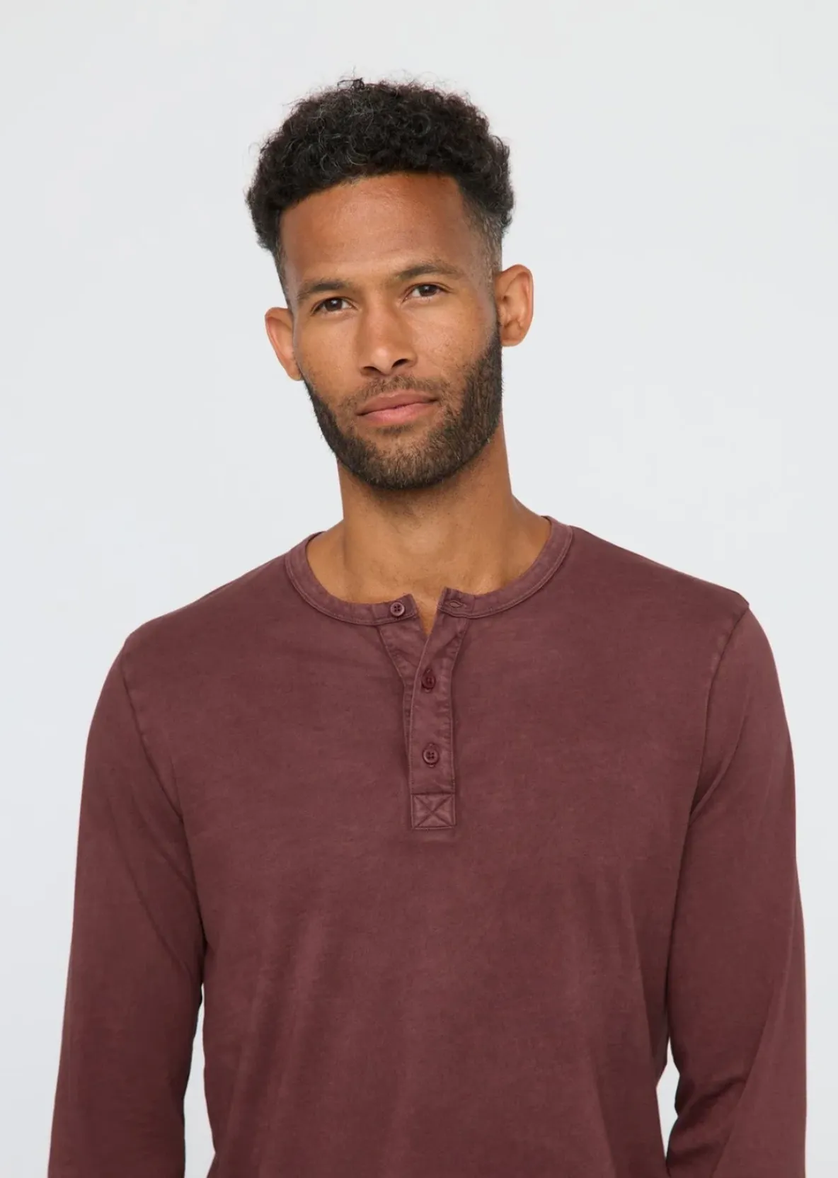 Duer Men's PurePima Vintage Henley - Washed Red Rock