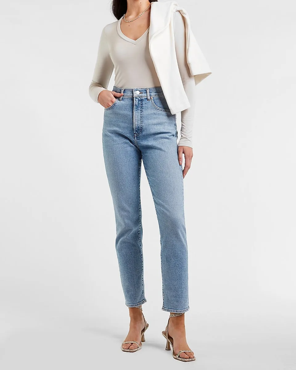 Fitted Double Layer V-Neck Tee in Chino
