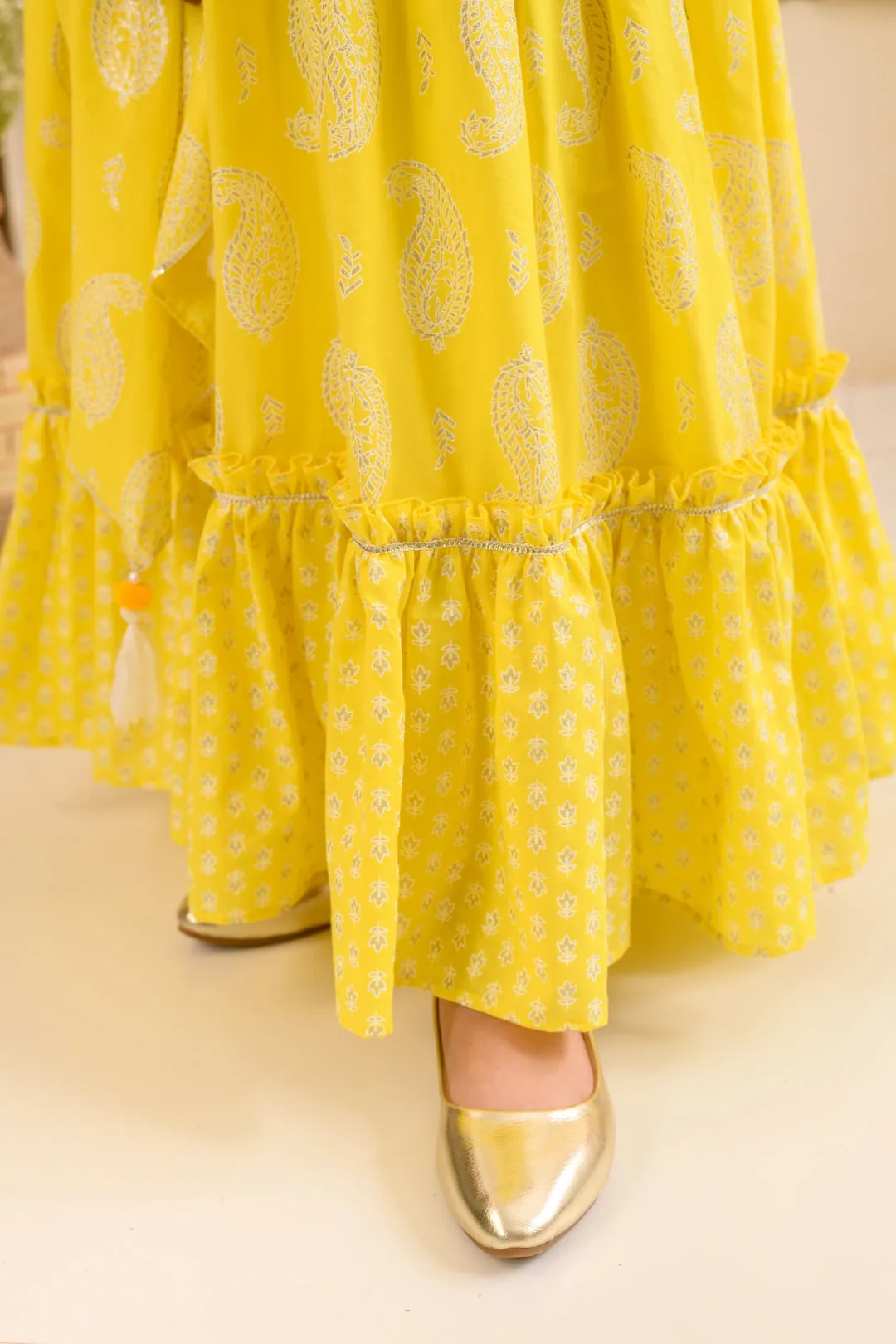 Girls Ethnic Motifs Printed Fit Flare Maxi Ethnic Dress With Dupatta Belt