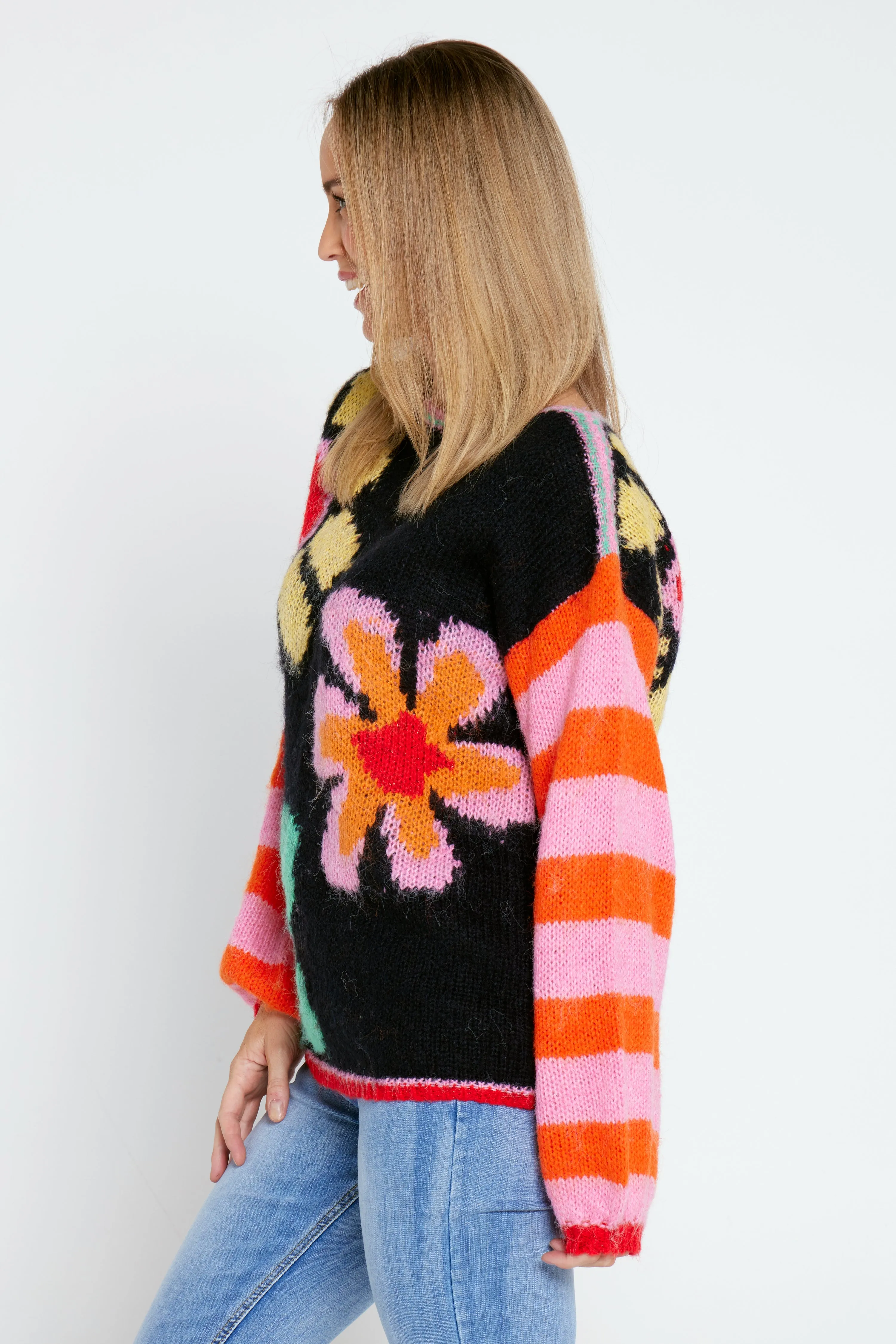 Stevie Knit Jumper - Black/Multi Floral