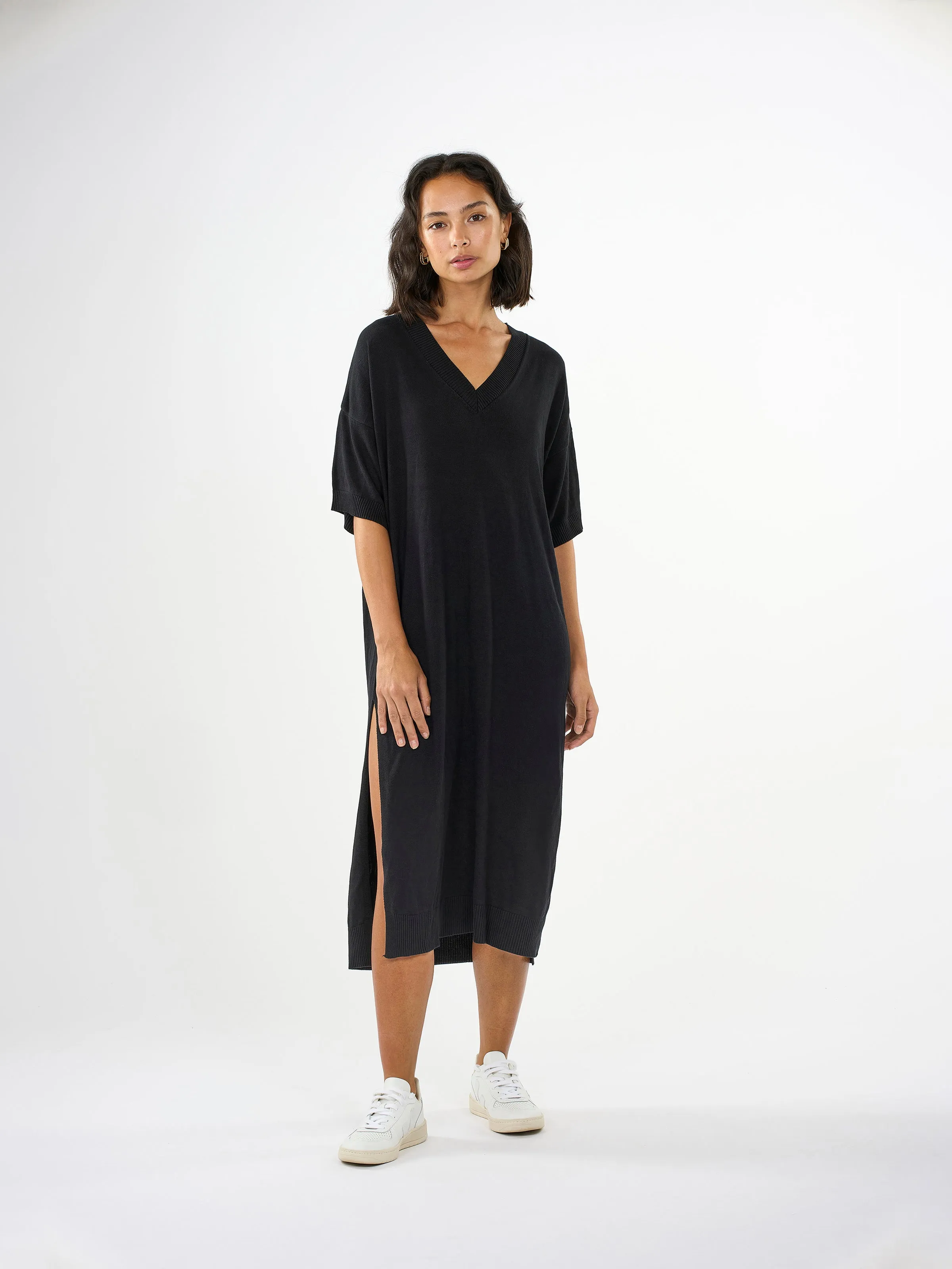 V-neck viscose knit dress - Black Jet